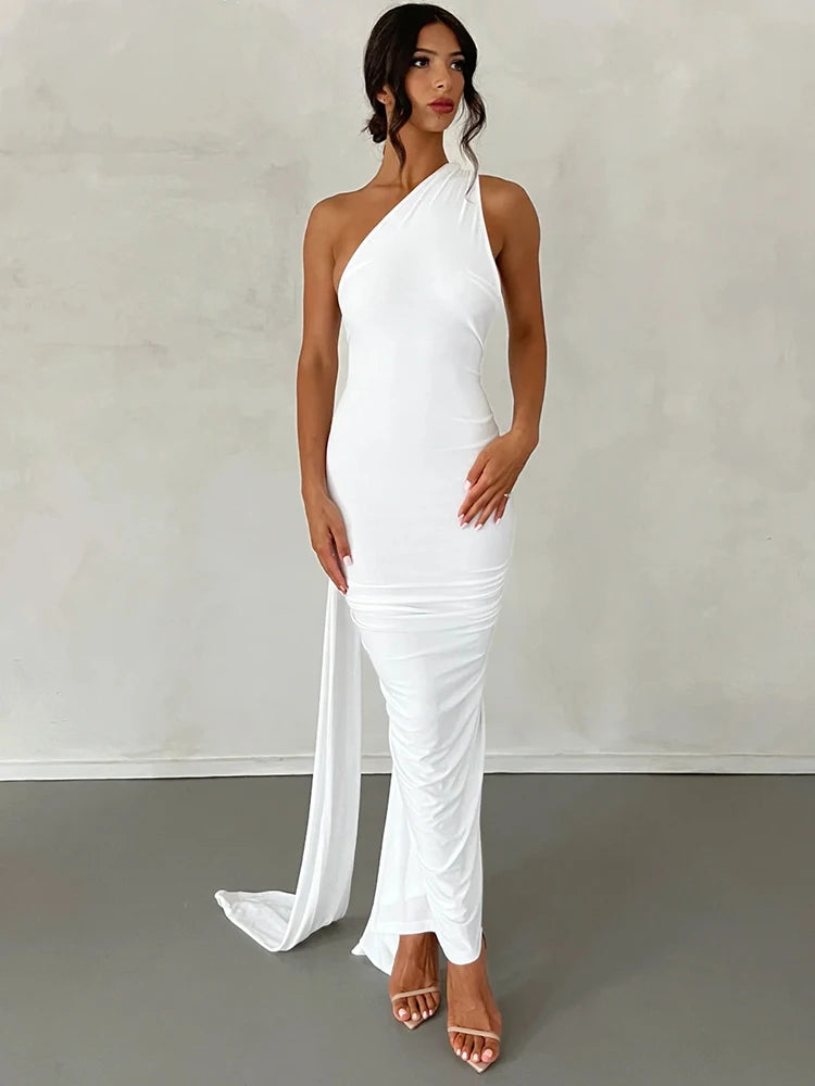 Elegancka dopasowana sukienka maxi z odkrytymi plecami