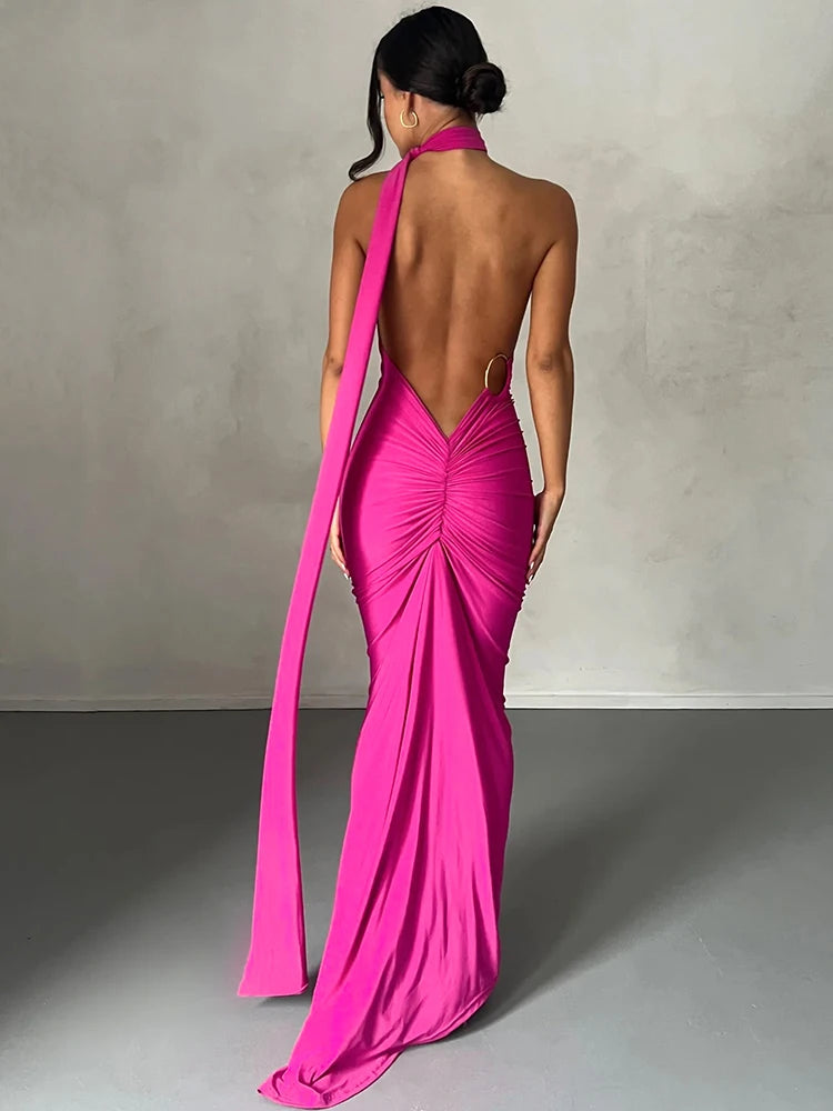 Elegancka dopasowana sukienka maxi z odkrytymi plecami