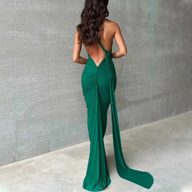 Elegancka dopasowana sukienka maxi z odkrytymi plecami