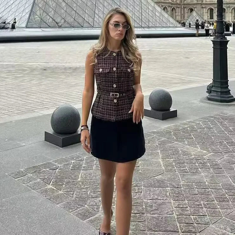 Kamizelka dopasowana elegancka — Sara